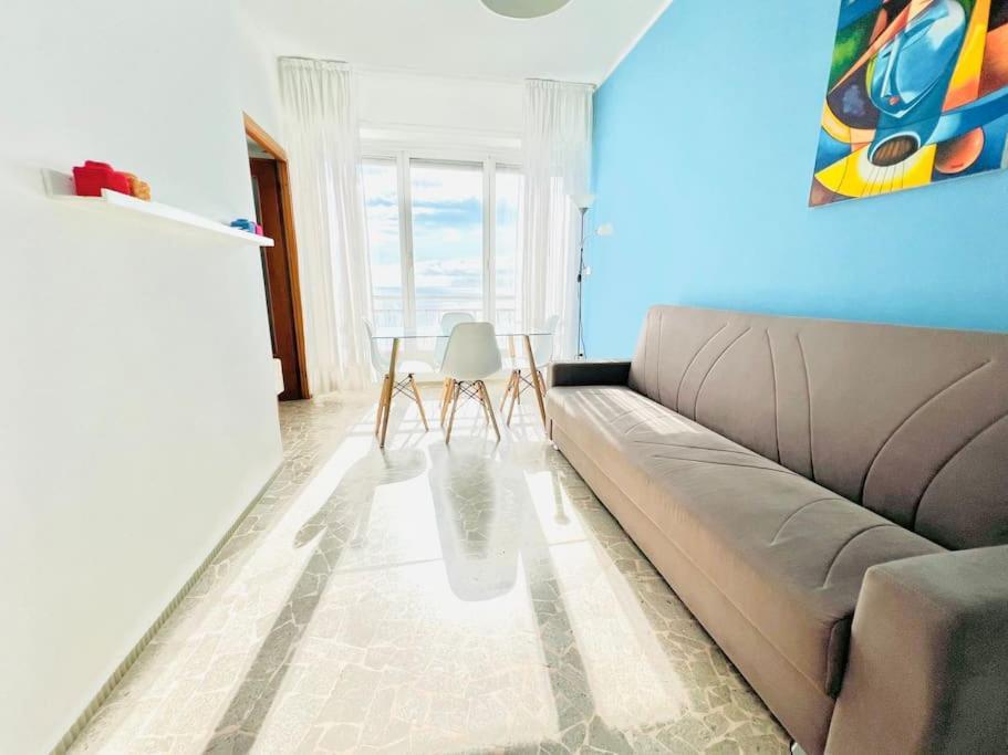 Suite Sunset 21 - Fronte Mare سانريمو المظهر الخارجي الصورة