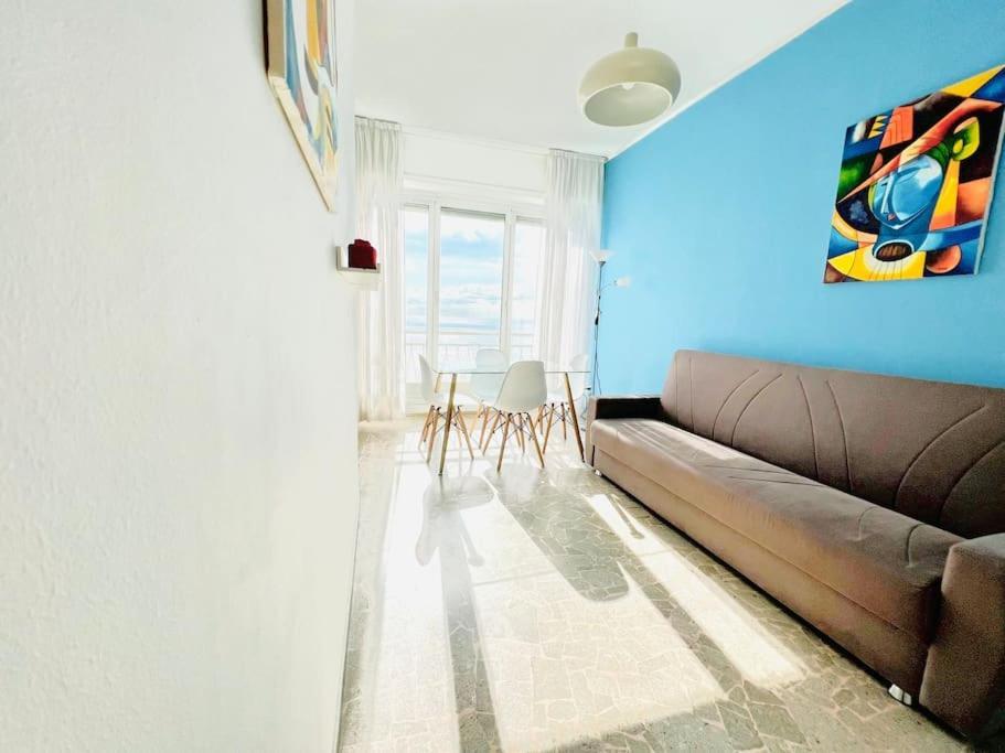 Suite Sunset 21 - Fronte Mare سانريمو المظهر الخارجي الصورة