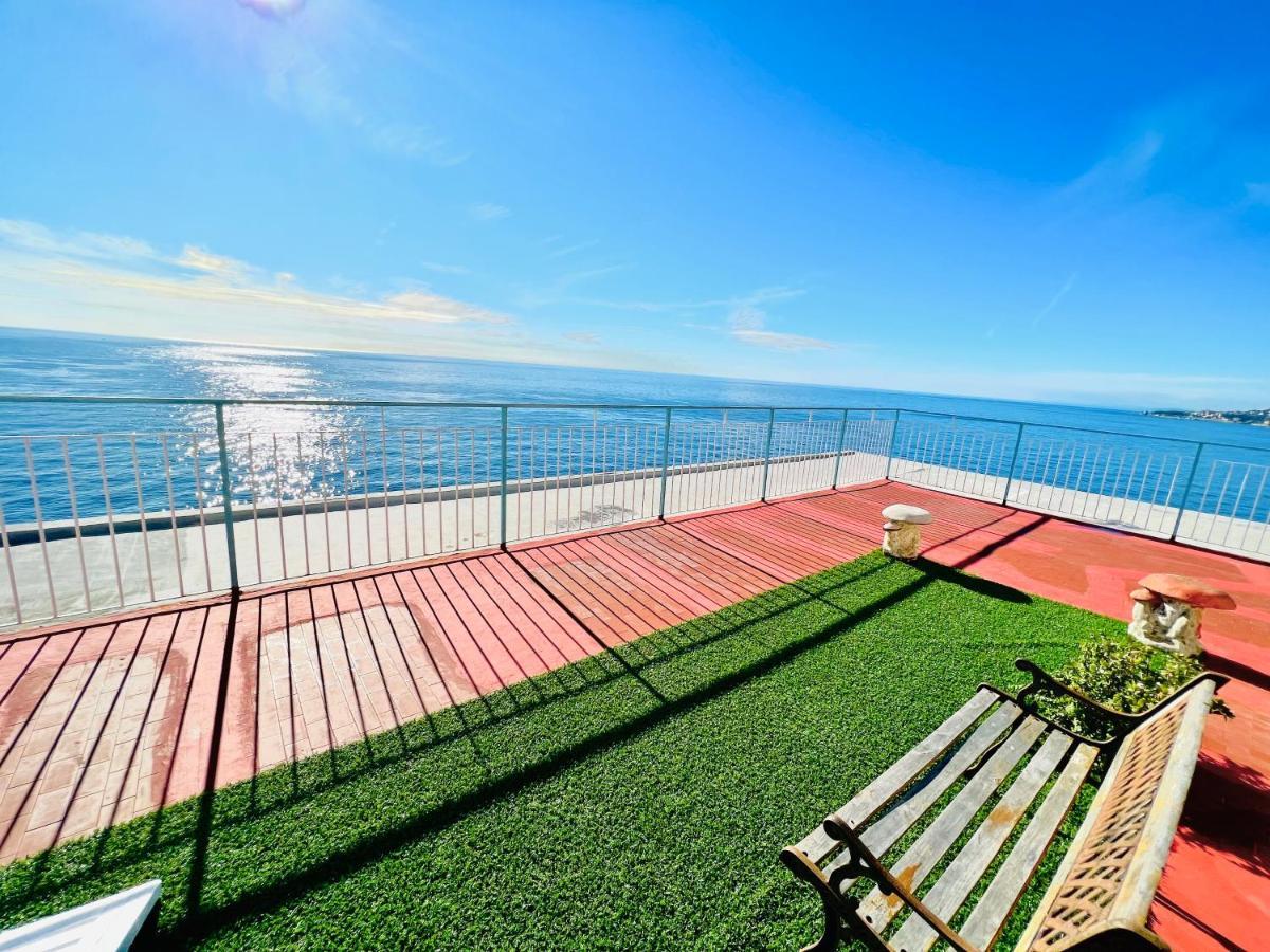 Suite Sunset 21 - Fronte Mare سانريمو المظهر الخارجي الصورة